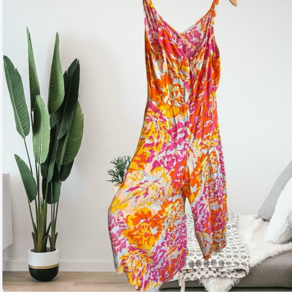 1.STATE floral jumpsuit - Picture 8 of 9